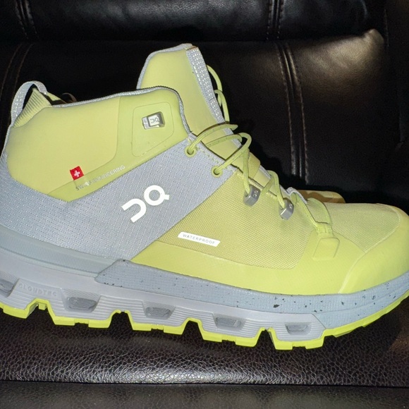 On Womens Cloudtrax Textile Synthetic Boots size 8 New without box - Picture 5 of 7